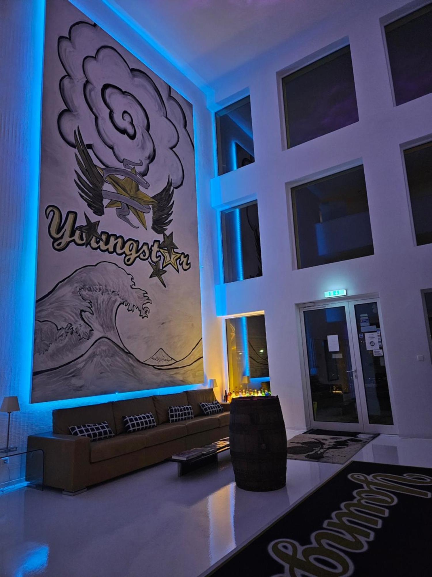 Designhotel Youngstar MHG Exterior photo